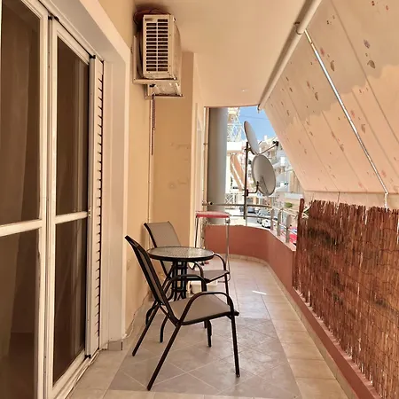 Artistic Retreat דירה נאפפליו