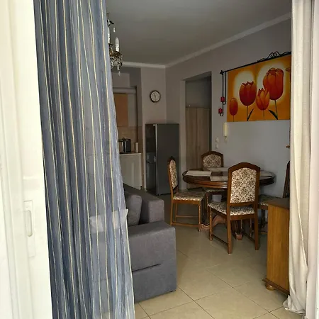 דירה Artistic Retreat *