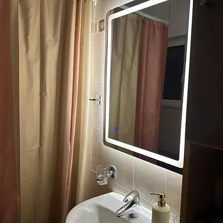 דירה Artistic Retreat