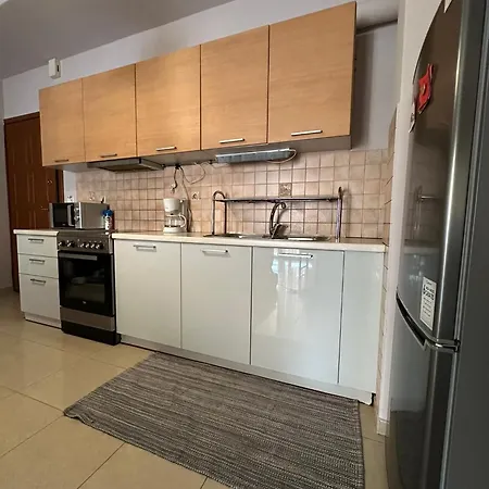 Artistic Retreat דירה *